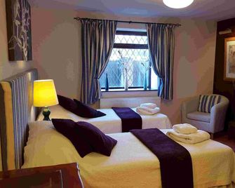 OYO The Walnut Tree - Yeovil - Camera da letto
