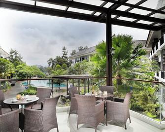 Lido Lake Resort By Mnc Hotel - Bogor - Balkong