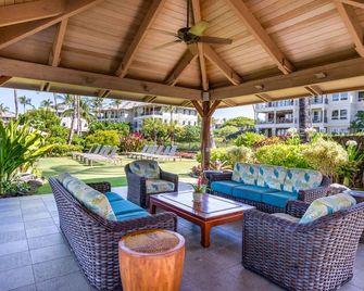 Remodeled, ground-floor home w/ beach access, shared pool & hot tub, & A/C - Puako - Patio