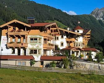 Landhaus Haberl - Gerlos - Building
