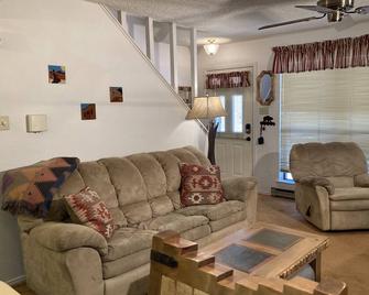 Grandview 10 Townhouse With High Speed Wifi - Red River - Pokój dzienny