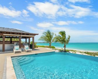 Hart House, vast patio with hot tub, heated pool & outdoor bar on Flamingo Bay - Rokers Point Settlement - Pool