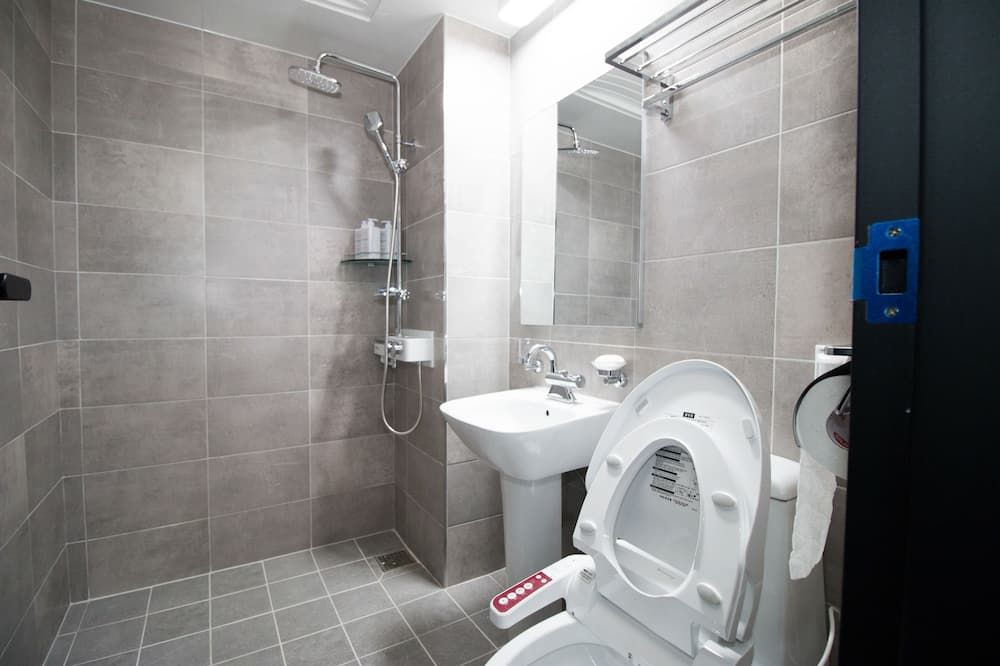 ذا ستاي هوستل