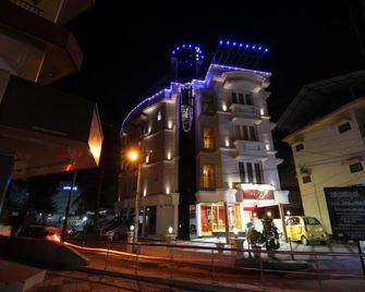 Srivar Hotels - Guruvayoor - Gebäude