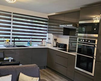 Beach house in pembrokeshire with sea views - Lamphey - Cuisine