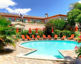 Best Western L'Orangerie - นีเมอ - สระว่ายน้ำ