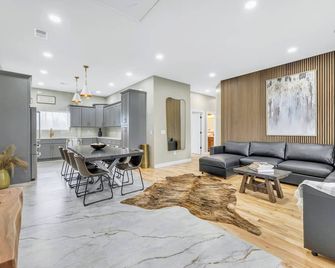 Coco - Farmington Hills - Living room