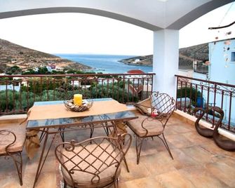 Nikis Seaside House - Kálymnos - Balcony