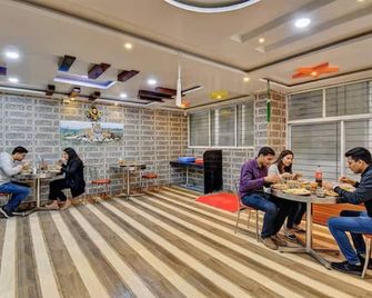 Fabhotel Srh - Hinjewadi