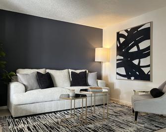 Casa Ceniza Cozy modern apartment for adults only. - Del Rio - Living room