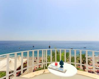 Albatros Beach Hotel - Letojanni - Balcony