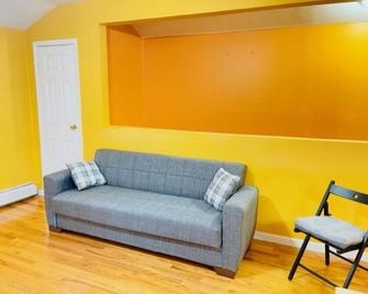 2 Bedroom Apt Near Jfk, Queens, Ny. - Queens - Pokój dzienny