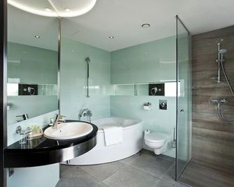 Qubus Hotel Bielsko-Biala - Bielsko-Biala - Bathroom