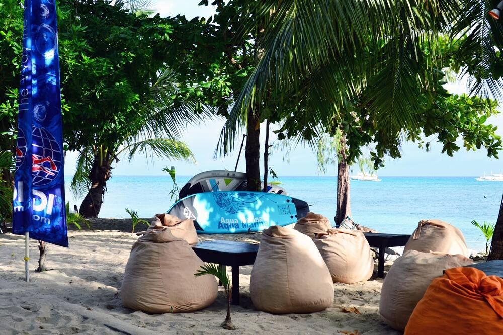 Hippocampus Beach Resort - Daanbantayan
