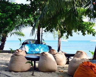 Hippocampus Beach Resort - Daanbantayan