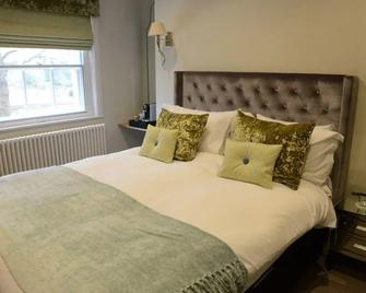 The Gregory - Grantham