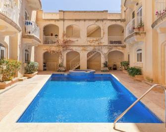 Maisonnette & Pool Ta'cenc Sannat Gozo - Sannat - Pool