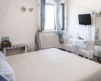 Vistazzurra B&B - Ancona - Habitación