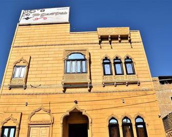V Resorts Desert Pride Jaisalmer - Jaisalmer - Edificio
