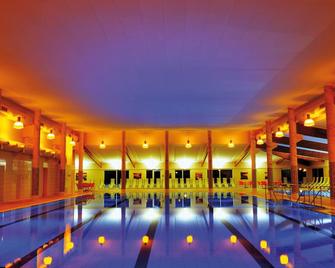Morada Strandhotel Ostseebad Kühlungsborn - Kuehlungsborn - Bể bơi