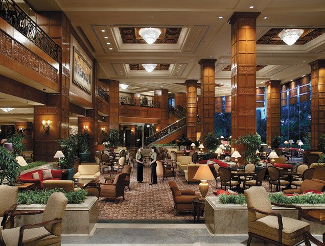 Shangri-la Surabaya - סוראבאיה - לובי