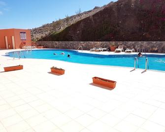 Casa Storm - Pajara - Bazén