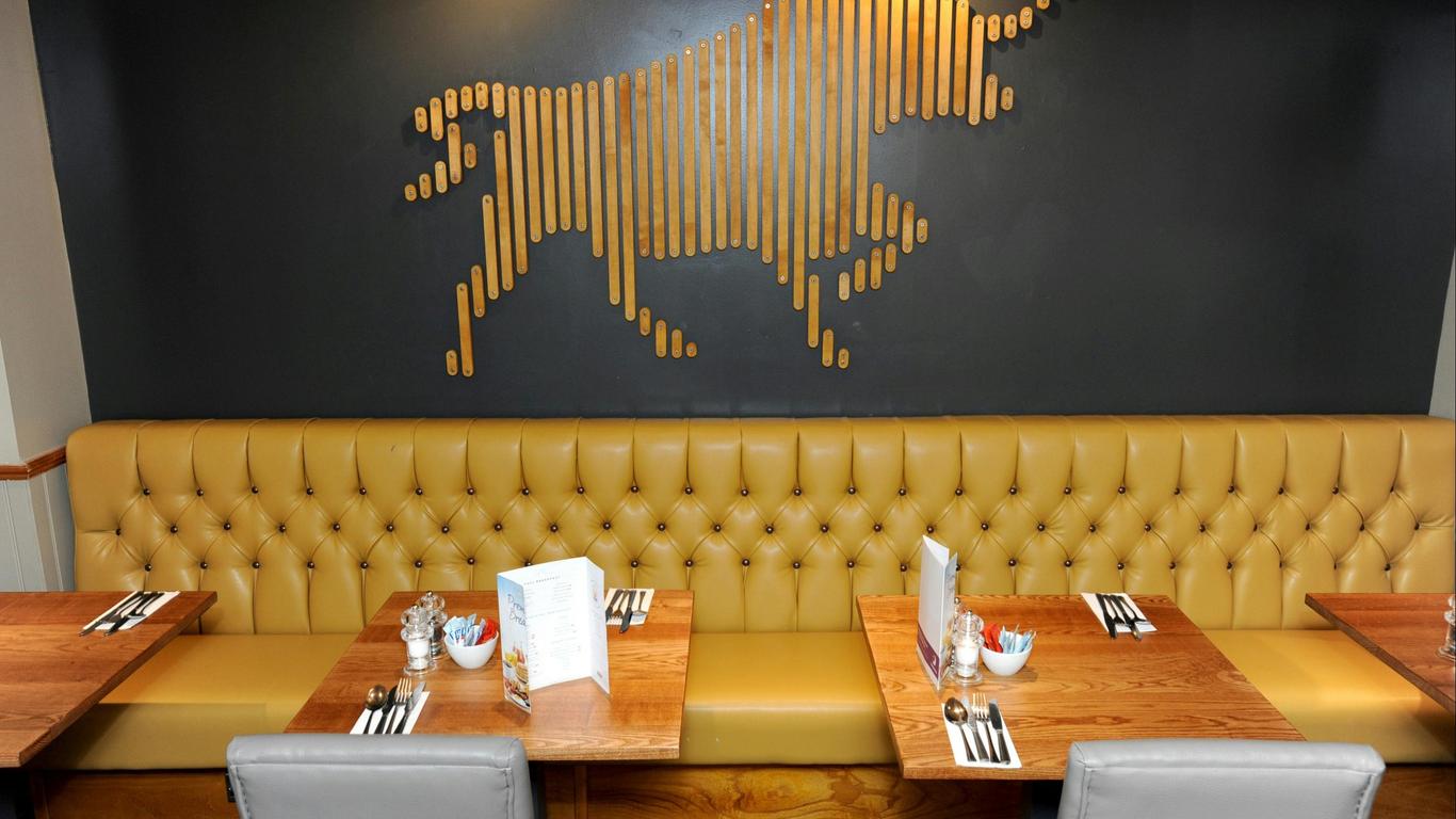 بريميير إن لينكولن - كانويك