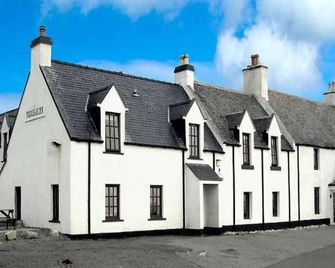 Polochar Inn - Isle of South Uist - Building