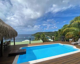 Vue imprenable sur la mer des Caraïbes - Les Anses-d'Arlet - Piscine