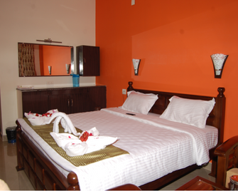Hotel Anjali Classic International - Yercaud - Habitación