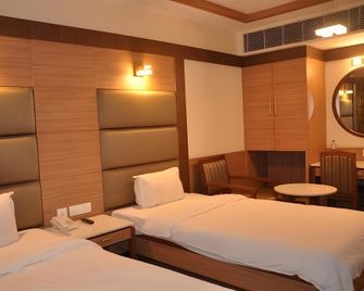 Hotel Sms Grand Inn - Vellore - Habitación