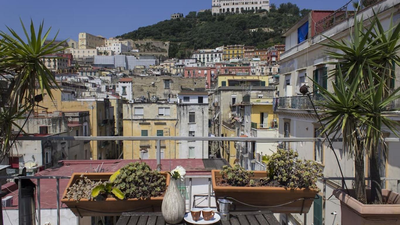 Sui Tetti di Napoli - B&B