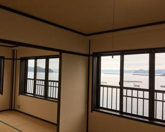 Seaside Uwakai - Seiyo - Balcón