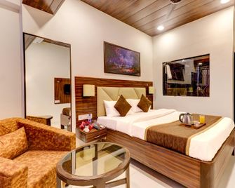 Hotel Amantran - Kalyān - Bedroom