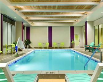 Home2 Suites by Hilton Eugene Downtown University Area - Eugene - Pool