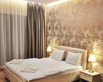 Monopoly Hotel - Otopeni - Habitación