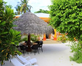 Ras Beach Inn - Rasdhoo - Patio