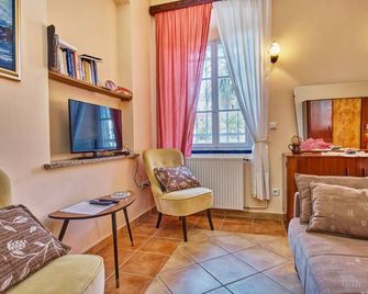 Apartments Old Sailor s House - Mali Lošinj - Phòng khách