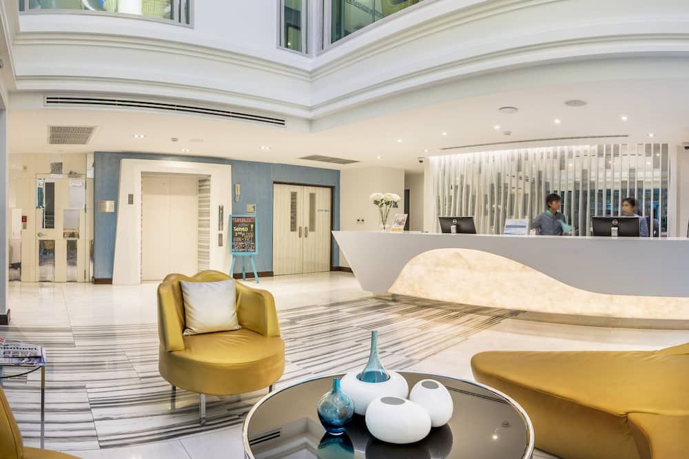 لاوي تادا ريزيدنس