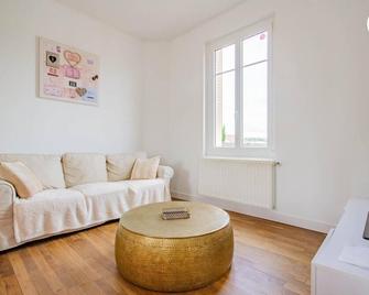 L'Albatros, Villa de charme familiale classée 3 étoiles - Paray-le-Monial - Living room