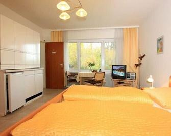 Ferienwohnung 1, 33qm, 1 Wohn-/Schlafzimmer max. 2 Personen - Bad Bellingen - Chambre