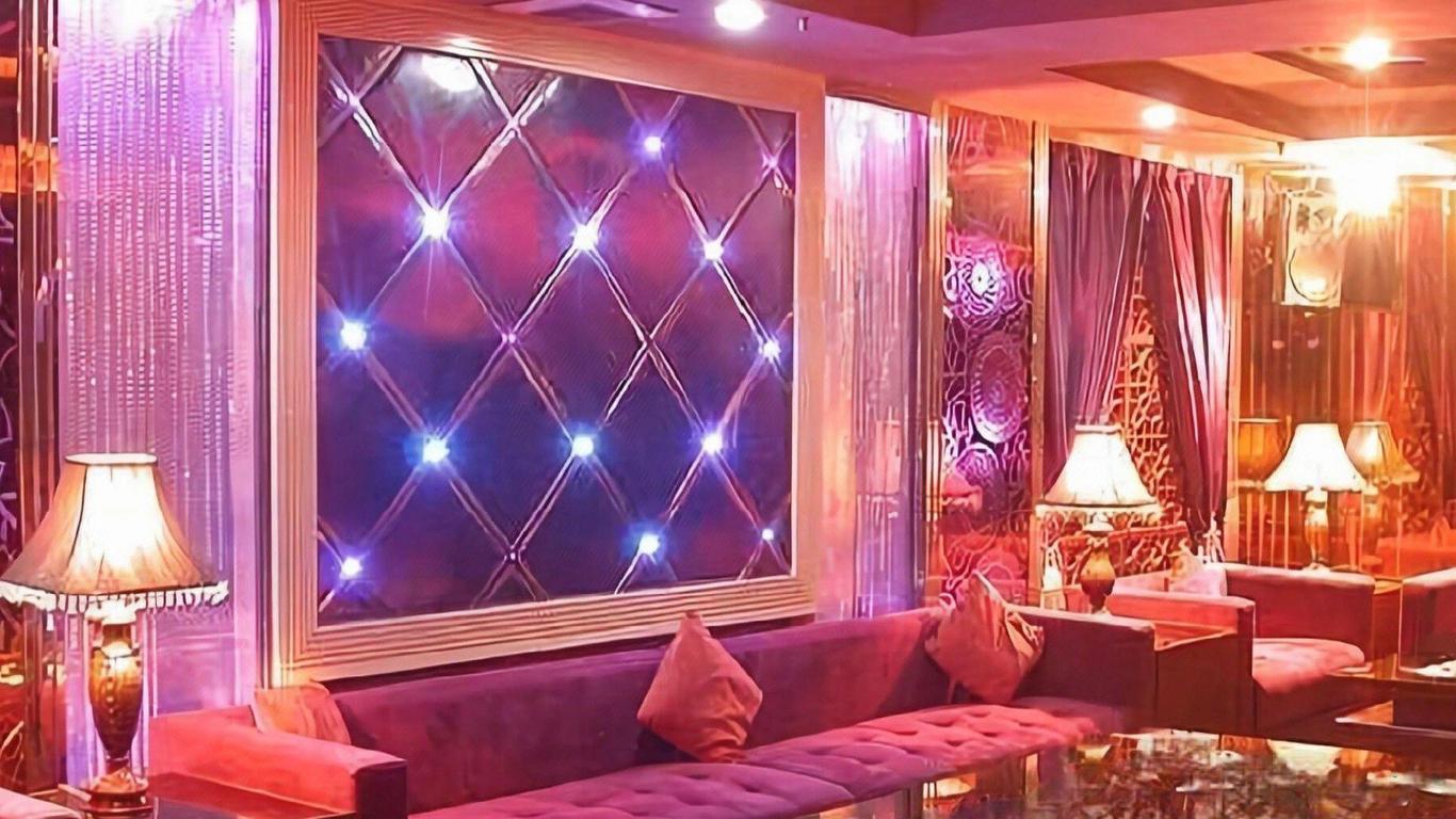 Celeste Palace Hotel