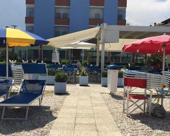 Hotel Marina - Fano - Terasa