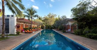 Phuket Sea Resort - Rawai - Pool