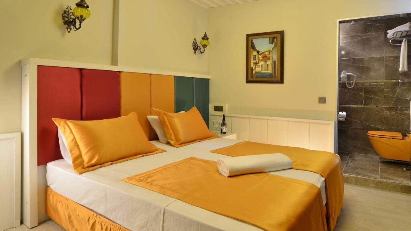 Mia Hotel