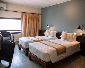 Pakse Hotel & Restaurant - Pakse