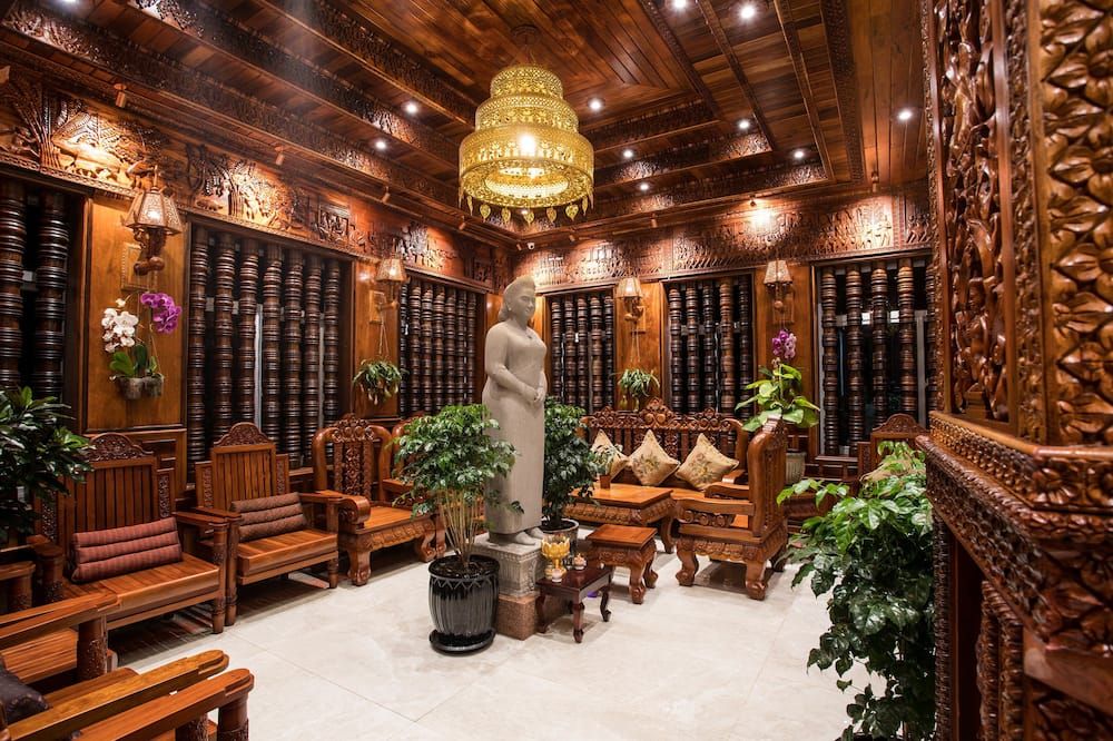 Okay Palace Hotel - פנום פאן - טרקלין