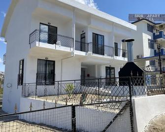 Side Apart Hotel - Side - Building