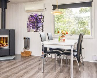 6 person holiday home in Kolind-By Traum - Kolind - Dining room