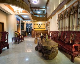 Royal Yadanarbon Hotel - Mandalaj - Salónek